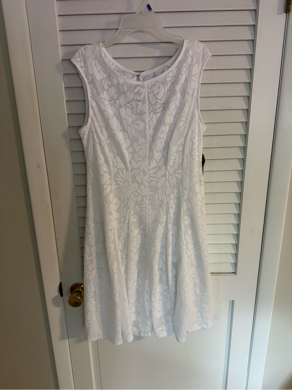 White lace dress